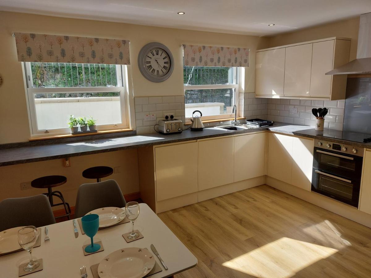 Two Bedroom Cottage - Country Lane -10 Min Walk To Perranporth Beach Exterior photo