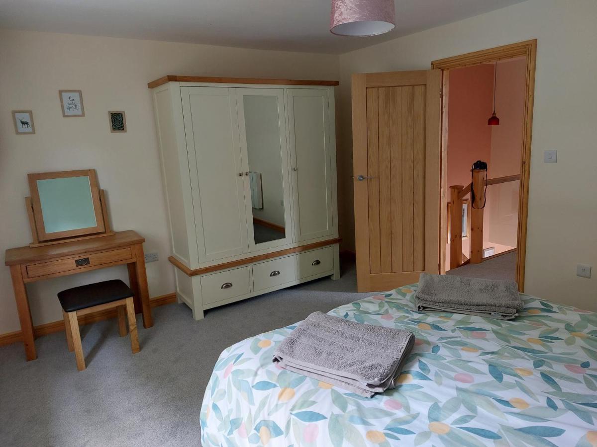 Two Bedroom Cottage - Country Lane -10 Min Walk To Perranporth Beach Exterior photo